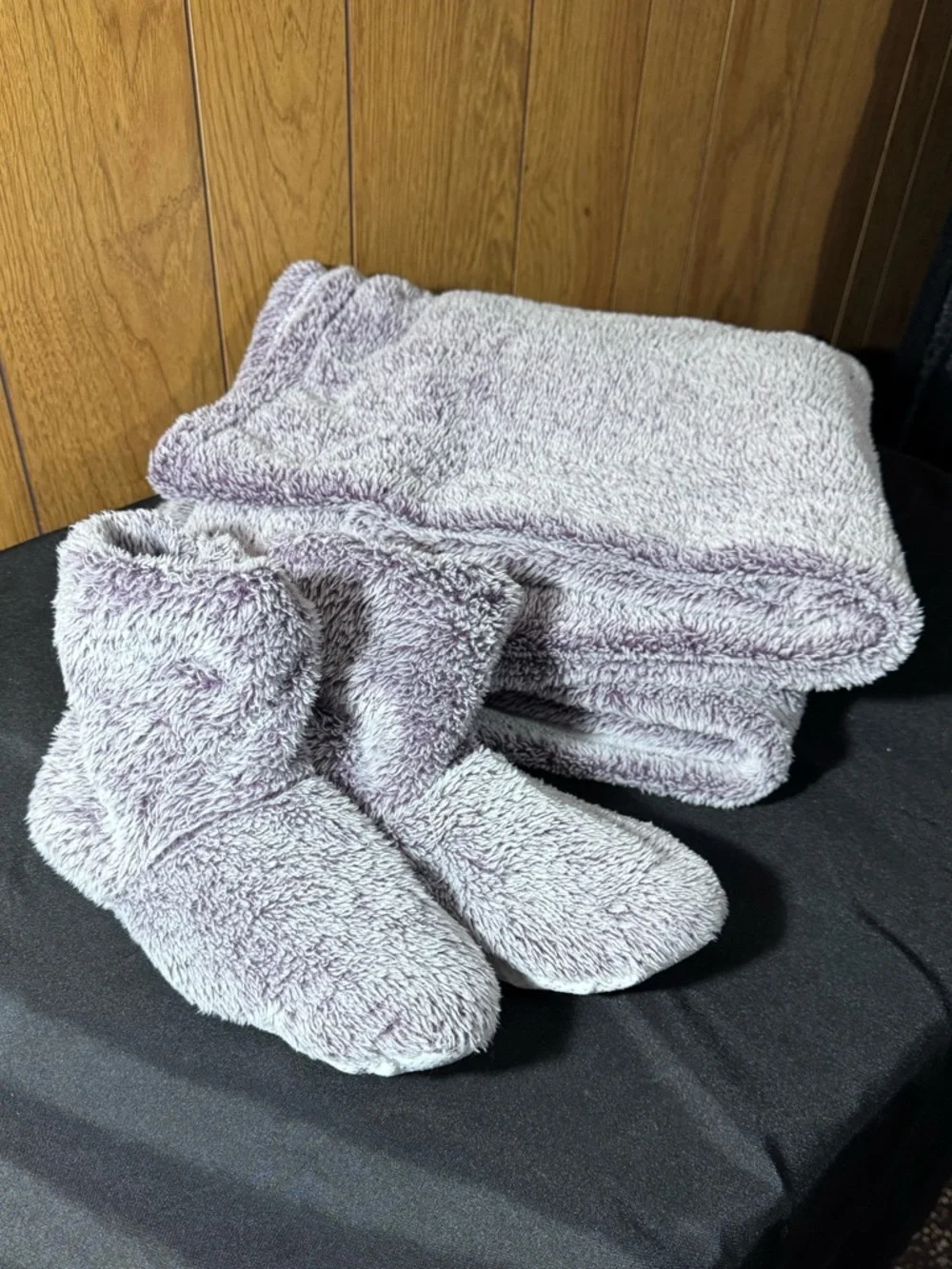Cozy Plush Lavender‎ Blanket with Matching Bootie Slippers